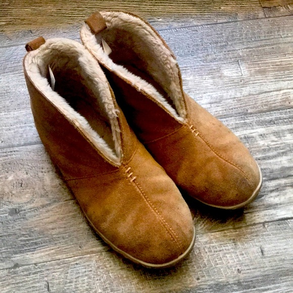 minnetonka house shoes
